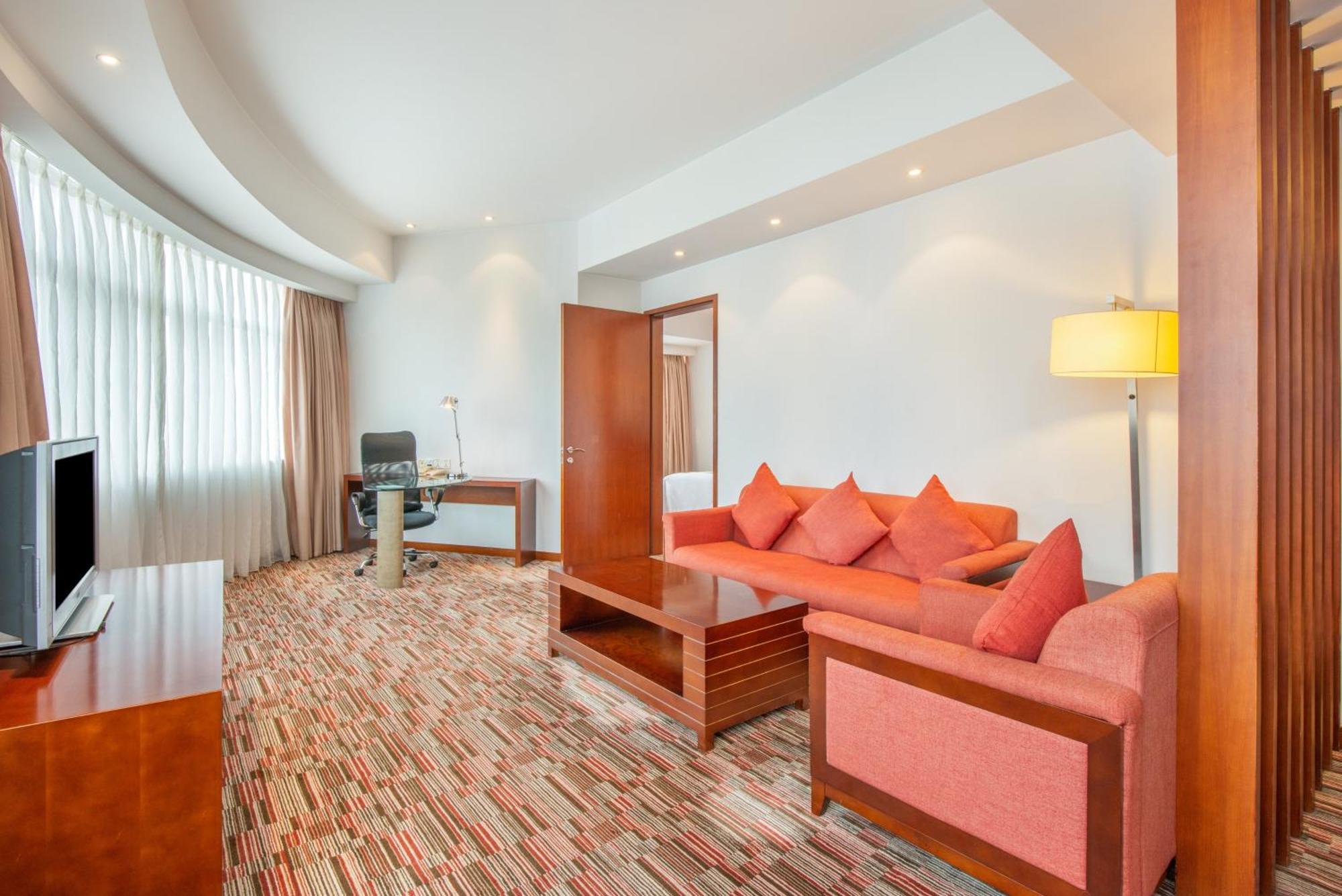 Holiday Inn Xiaoshan By Ihg Ханчжоу Экстерьер фото